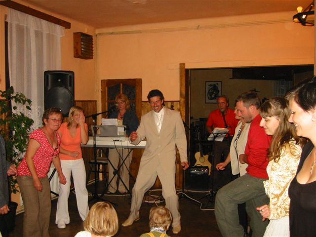03-SVATBA 09