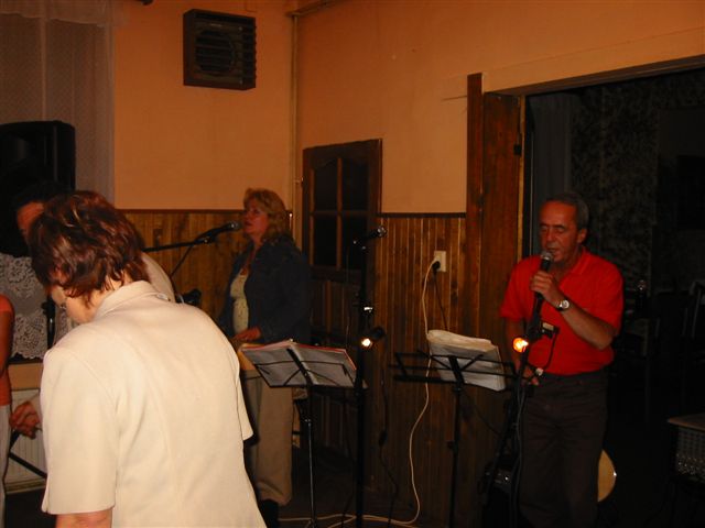 04-SVATBA ČERVEN 09